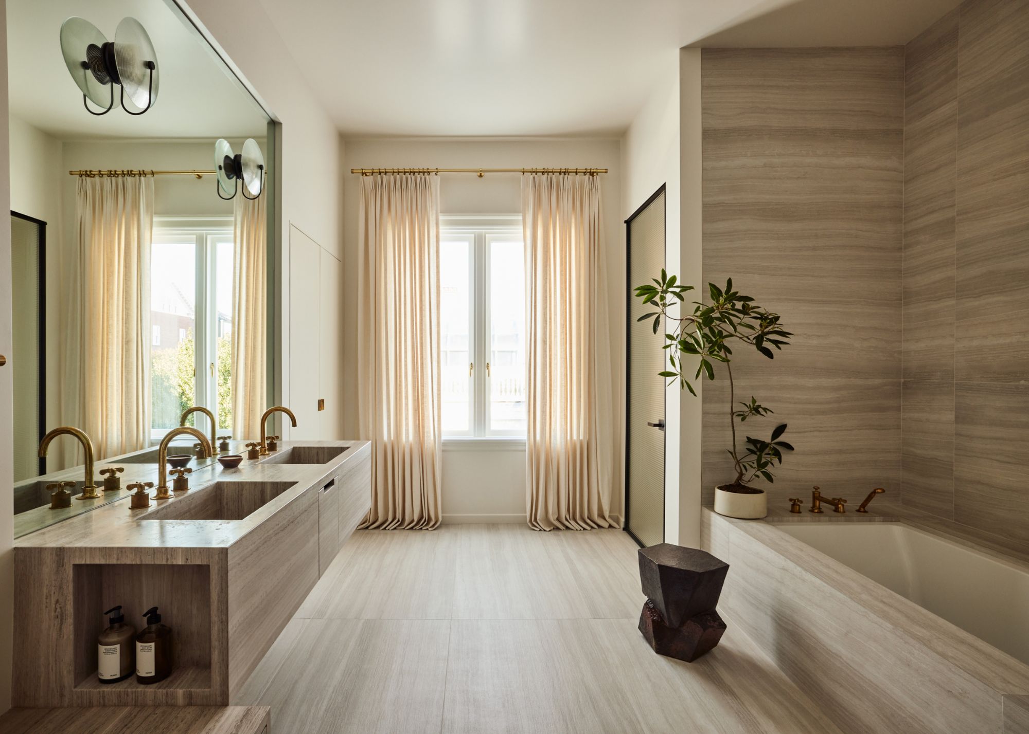 Aménagement salle de bain moderne avec douche à l'italienne Casablanca